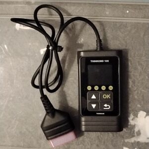 Think obd100 upgradable plug into your computer it's black and red at the plug